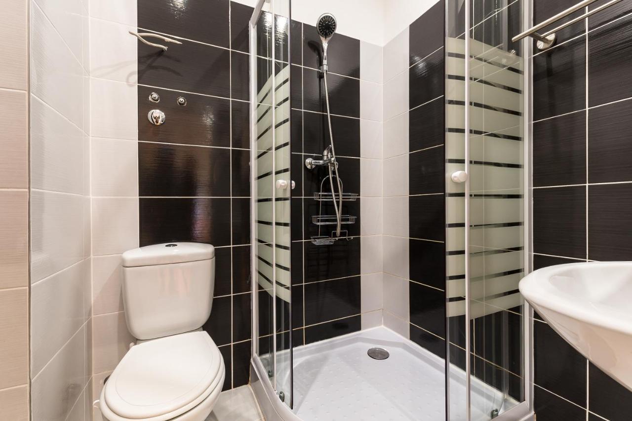 Guest House Slatki Snovi Книн Екстер'єр фото